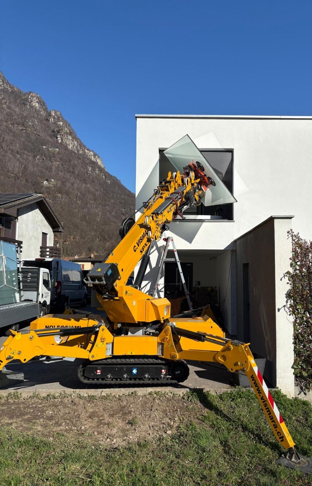 Vetreria Perletti - Riparazioni vetro Rapide - 2 Vetreria Perletti - ogni riparazione viene seguita con cura